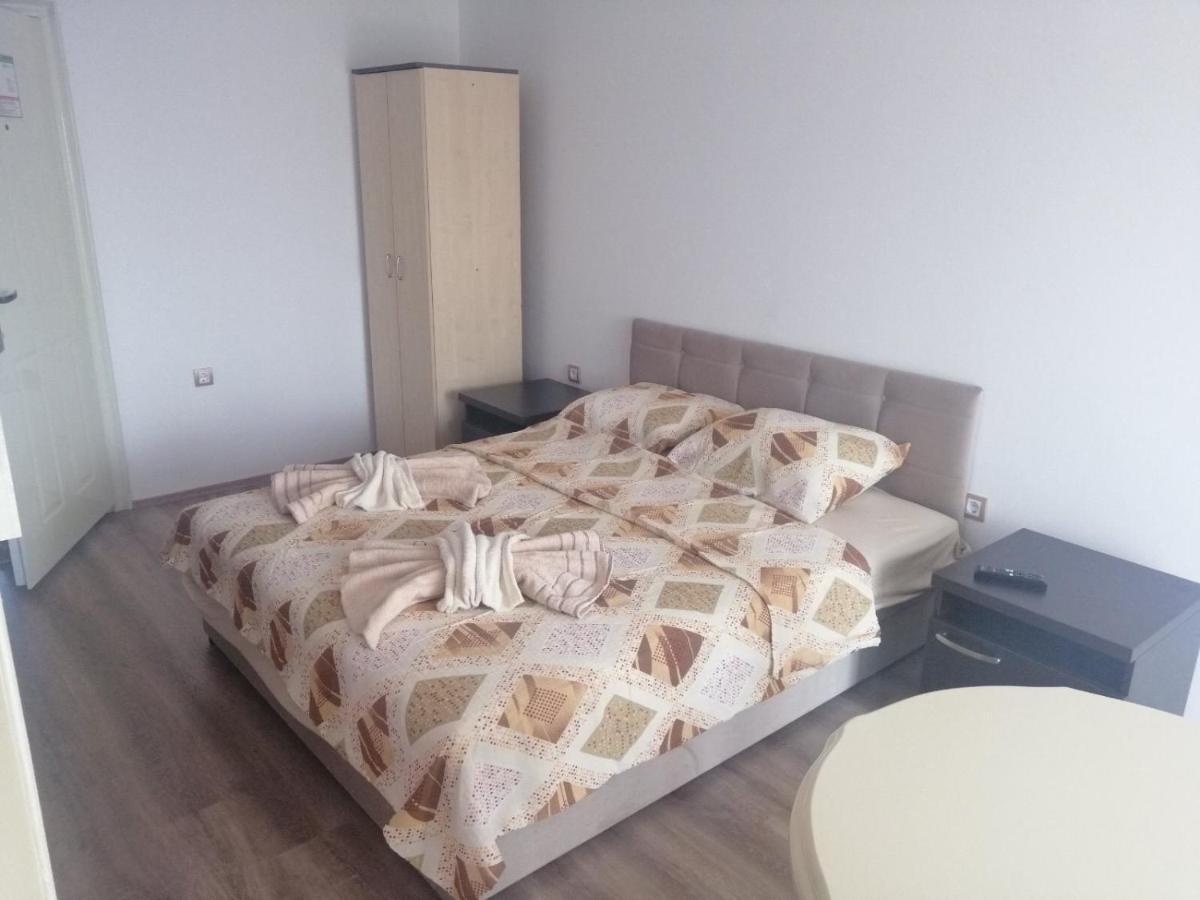 Apartments Kamenjar Novi Sad Zimmer foto
