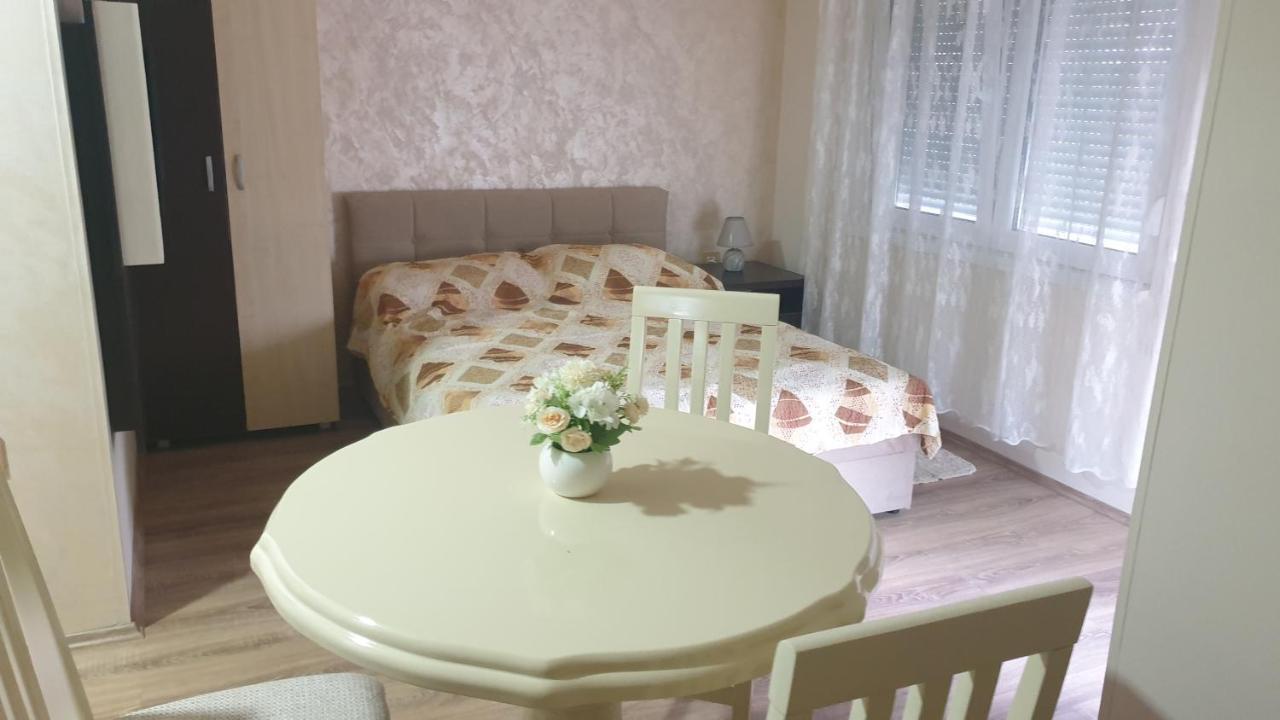 Apartments Kamenjar Novi Sad Exterior foto