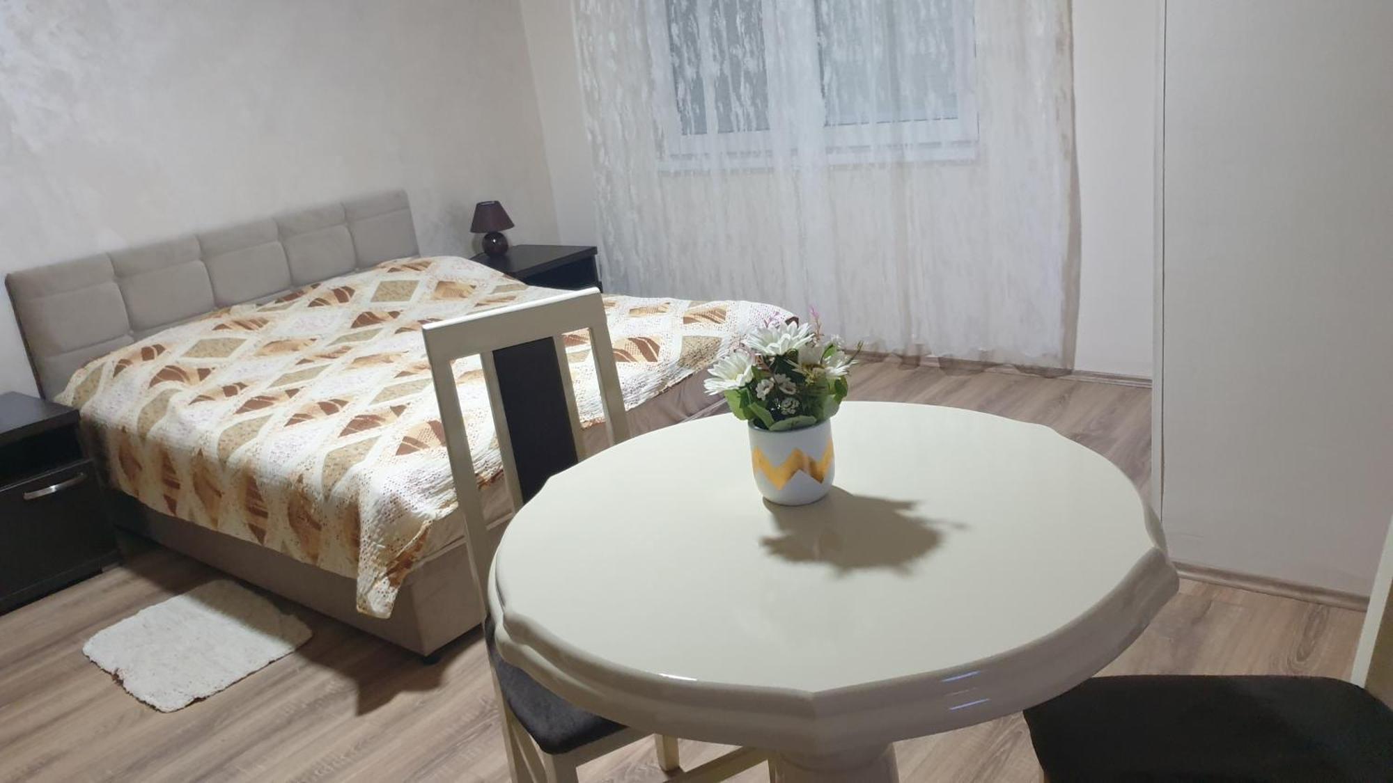 Apartments Kamenjar Novi Sad Zimmer foto